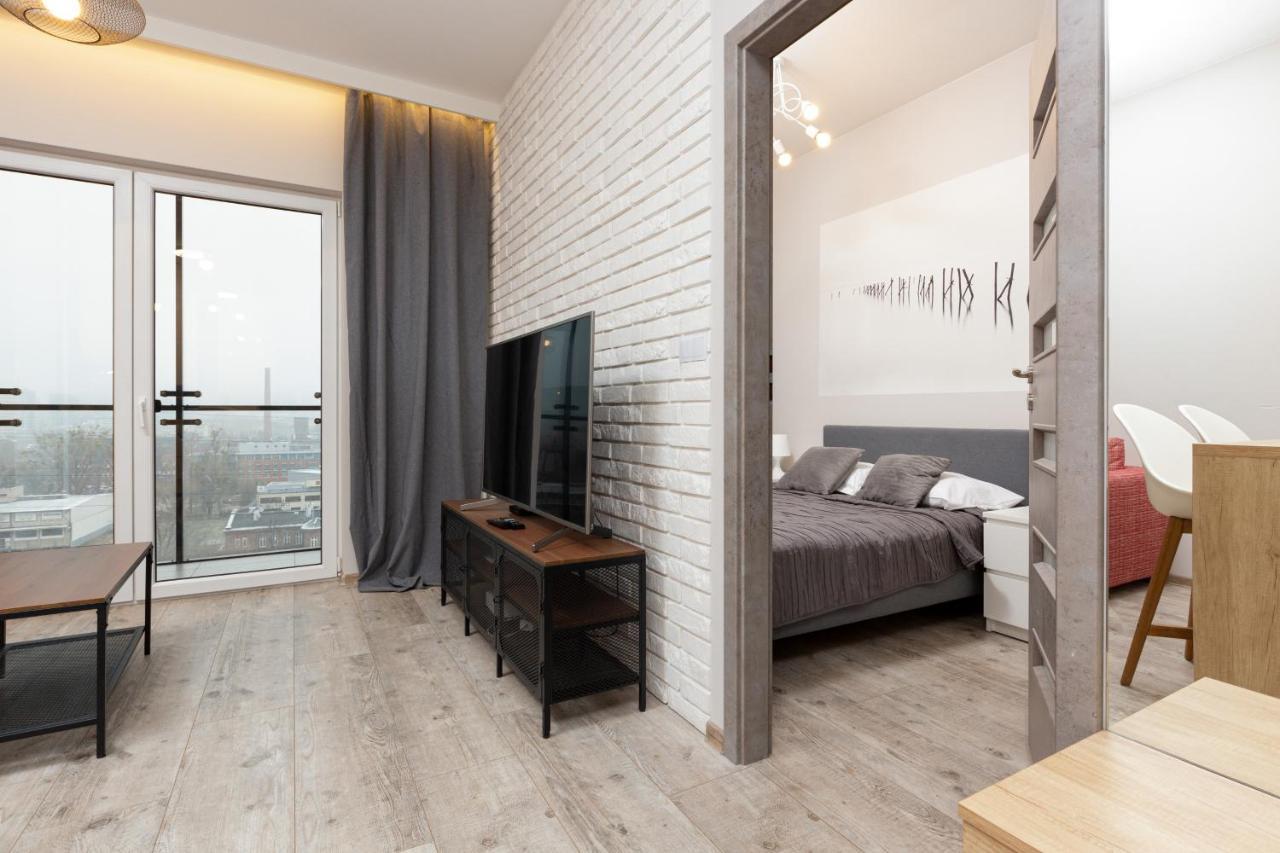 Business Center Apartments Warsaw Wola By Noclegi Renters Eksteriør billede